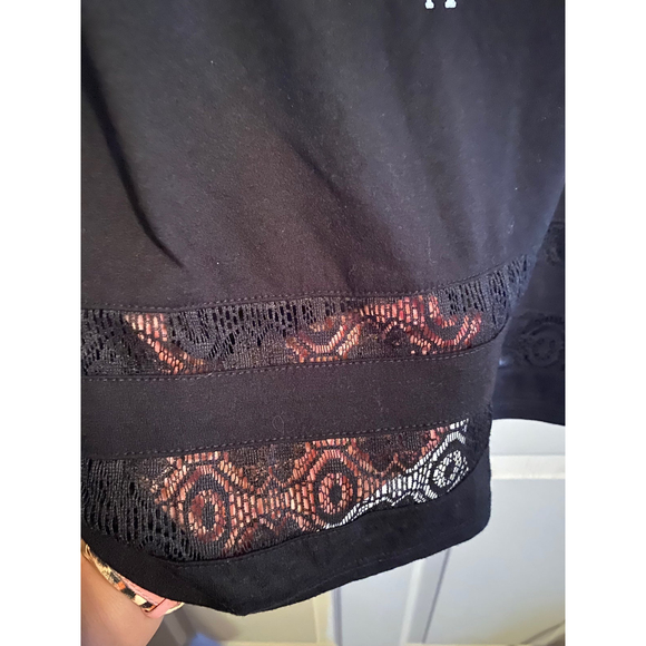 Asymmetrical Wonder Woman Sleeveless Top - Picture 4 of 6